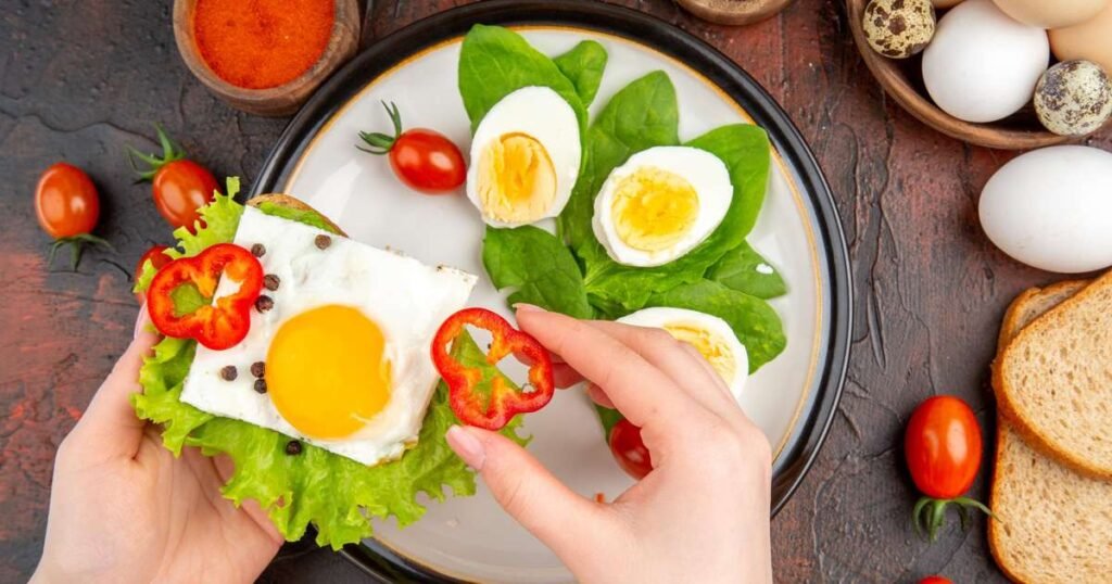 Alimentos saudáveis que ajudam a acelerar o metabolismo, como proteínas e chás