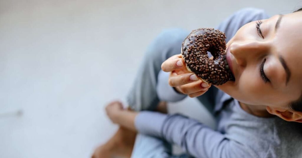 Imagem ilustrativa mostrando alimentos ricos em açúcar e cereais